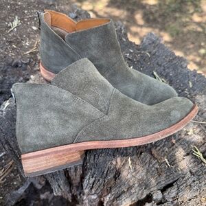 KORKEASE Green Suede Ryder Ankle Boots